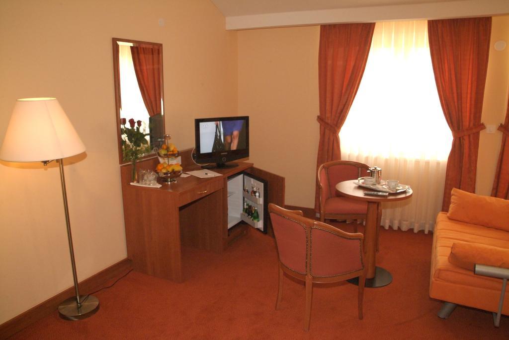 Hotel Kaktus Citluk Exterior photo